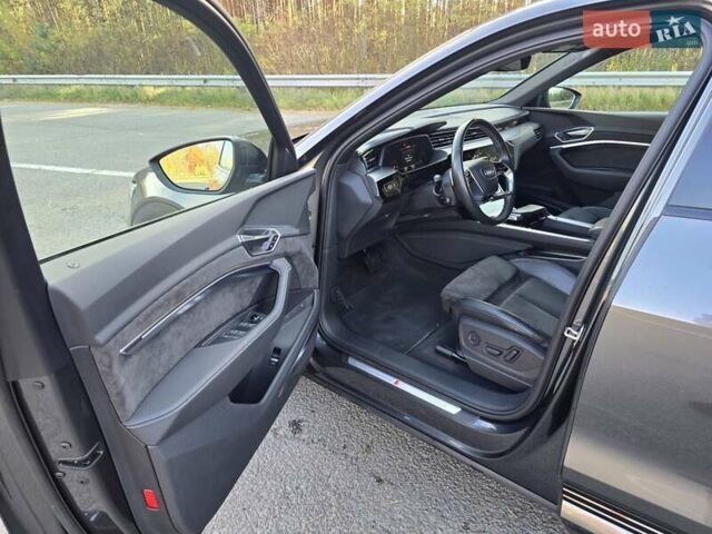 Сірий Ауді E-Tron, об'ємом двигуна 0 л та пробігом 67 тис. км за 37999 $, фото 32 на Automoto.ua
