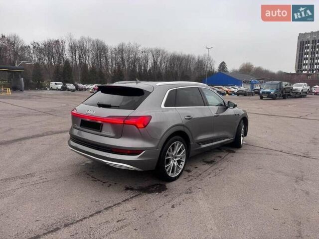 Сірий Ауді E-Tron, об'ємом двигуна 0 л та пробігом 78 тис. км за 30500 $, фото 11 на Automoto.ua