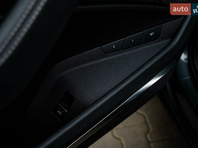 Сірий Ауді E-Tron, об'ємом двигуна 0 л та пробігом 82 тис. км за 39888 $, фото 74 на Automoto.ua