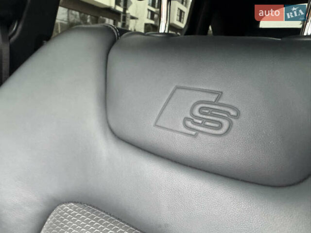 Серый Ауди E-Tron, объемом двигателя 0 л и пробегом 140 тыс. км за 32100 $, фото 43 на Automoto.ua