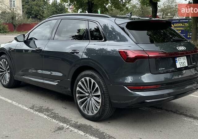 Сірий Ауді E-Tron, об'ємом двигуна 0 л та пробігом 78 тис. км за 29900 $, фото 6 на Automoto.ua