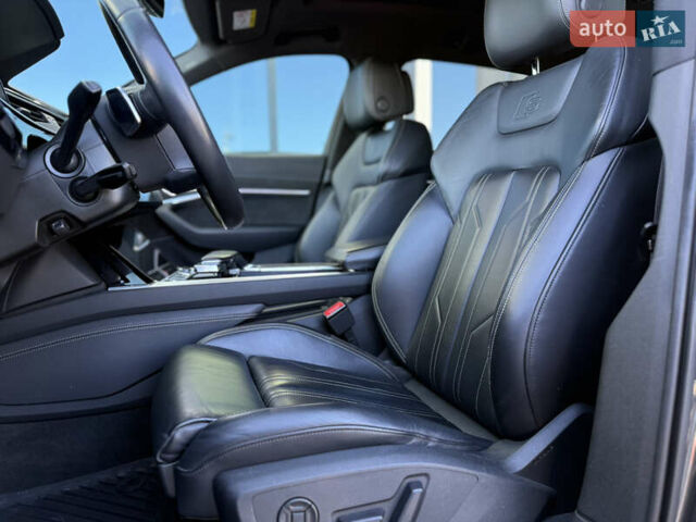 Серый Ауди E-Tron, объемом двигателя 0 л и пробегом 41 тыс. км за 44990 $, фото 31 на Automoto.ua