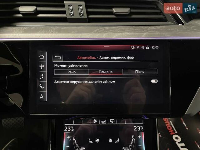 Серый Ауди E-Tron, объемом двигателя 0 л и пробегом 120 тыс. км за 28700 $, фото 68 на Automoto.ua