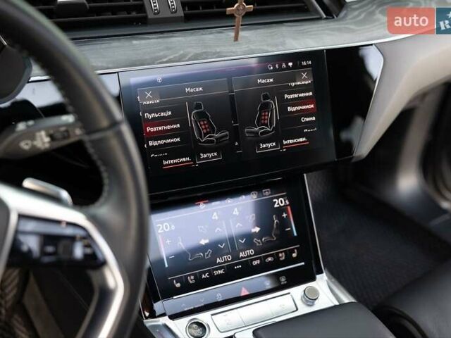 Серый Ауди E-Tron, объемом двигателя 0 л и пробегом 41 тыс. км за 37500 $, фото 30 на Automoto.ua