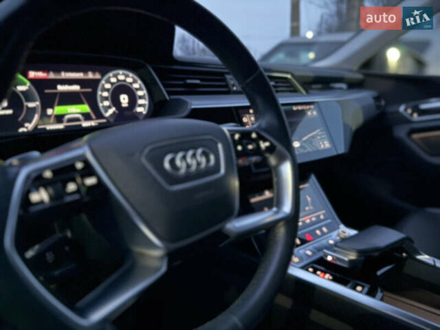 Ауди E-Tron 2020 в Житомире на Automoto.ua Серый Ауди E-Tron, объемом двигателя 0 л и пробегом 169 тыс. км за 22899 $, фото 48 на Automoto.ua