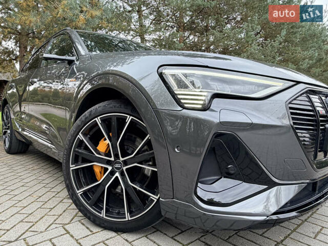 Ауді E-Tron 2020 у Дрогобичі на Automoto.ua Сірий Ауді E-Tron, об'ємом двигуна 0 л та пробігом 160 тис. км за 33900 $, фото 7 на Automoto.ua