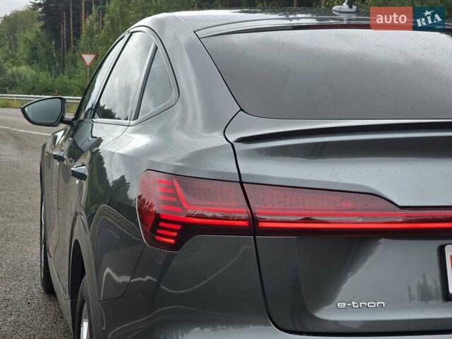 Серый Ауди E-Tron, объемом двигателя 0 л и пробегом 71 тыс. км за 33999 $, фото 31 на Automoto.ua