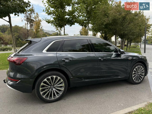 Ауді E-Tron 2020 у Дніпро (Дніпропетровську) на Automoto.ua Сірий Ауді E-Tron, об'ємом двигуна 0 л та пробігом 113 тис. км за 26900 $, фото 7 на Automoto.ua