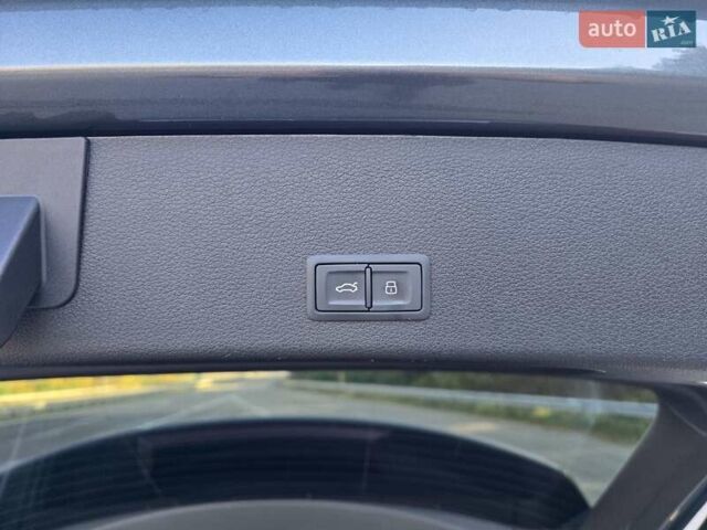 Сірий Ауді E-Tron, об'ємом двигуна 0 л та пробігом 67 тис. км за 37999 $, фото 27 на Automoto.ua