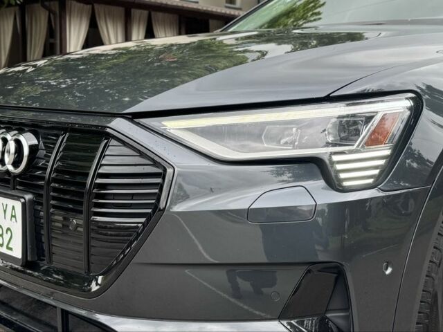 Ауді E-Tron 2020 у Івано-Франківську на Automoto.ua Сірий Ауді E-Tron, об'ємом двигуна 0 л та пробігом 68 тис. км за 31000 $, фото 10 на Automoto.ua
