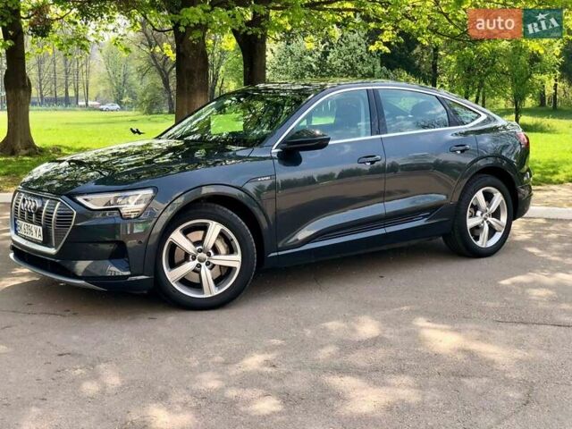 Серый Ауди E-Tron, объемом двигателя 0 л и пробегом 148 тыс. км за 25750 $, фото 3 на Automoto.ua