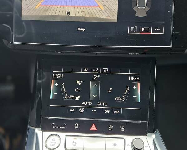 Серый Ауди E-Tron, объемом двигателя 0 л и пробегом 112 тыс. км за 27600 $, фото 14 на Automoto.ua