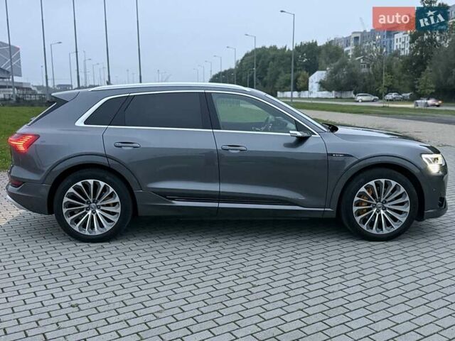 Серый Ауди E-Tron, объемом двигателя 0 л и пробегом 29 тыс. км за 38300 $, фото 6 на Automoto.ua