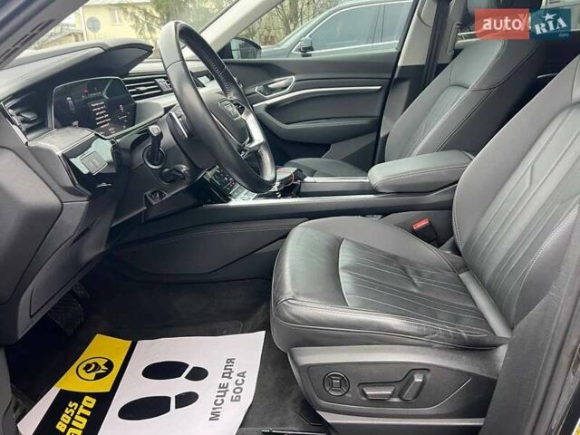 Сірий Ауді E-Tron, об'ємом двигуна 0 л та пробігом 96 тис. км за 29000 $, фото 8 на Automoto.ua