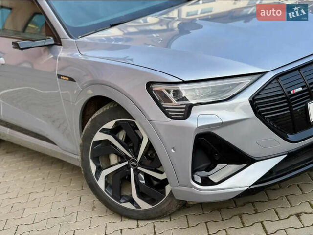 Серый Ауди E-Tron, объемом двигателя 0 л и пробегом 93 тыс. км за 39500 $, фото 27 на Automoto.ua