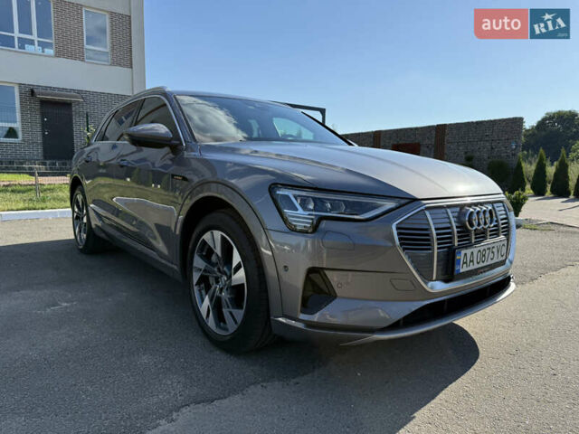 Сірий Ауді E-Tron, об'ємом двигуна 0 л та пробігом 65 тис. км за 39990 $, фото 5 на Automoto.ua