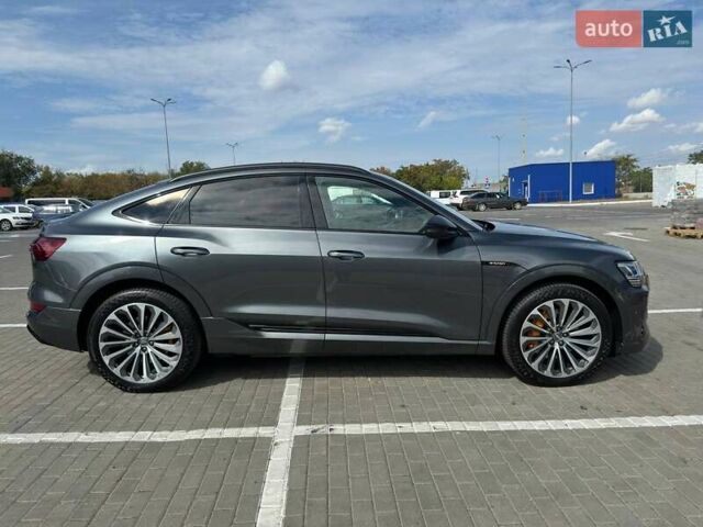 Серый Ауди E-Tron, объемом двигателя 0 л и пробегом 119 тыс. км за 33500 $, фото 1 на Automoto.ua