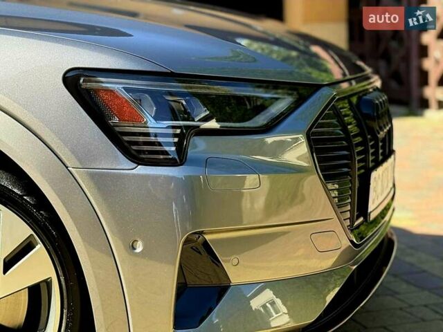Сірий Ауді E-Tron, об'ємом двигуна 0 л та пробігом 100 тис. км за 26500 $, фото 11 на Automoto.ua
