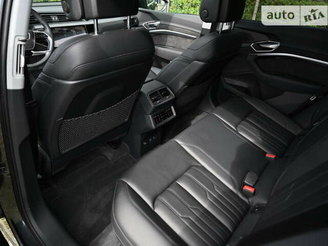 Серый Ауди E-Tron, объемом двигателя 0 л и пробегом 62 тыс. км за 43500 $, фото 20 на Automoto.ua