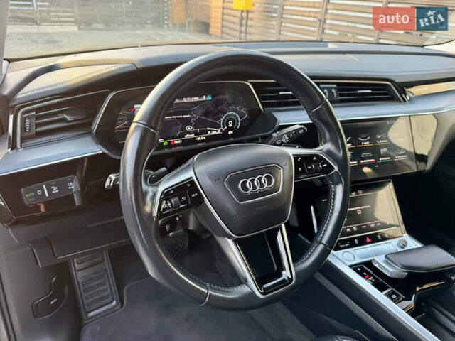 Сірий Ауді E-Tron, об'ємом двигуна 0 л та пробігом 143 тис. км за 27900 $, фото 50 на Automoto.ua