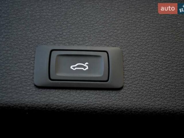 Серый Ауди E-Tron, объемом двигателя 0 л и пробегом 125 тыс. км за 23800 $, фото 198 на Automoto.ua