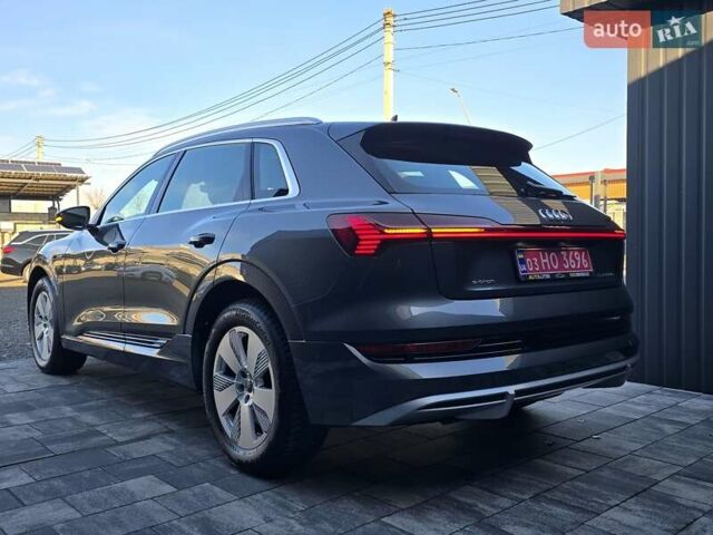 Серый Ауди E-Tron, объемом двигателя 0 л и пробегом 99 тыс. км за 31990 $, фото 18 на Automoto.ua