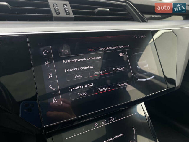 Ауди E-Tron 2020 в Луцке на Automoto.ua Серый Ауди E-Tron, объемом двигателя 0 л и пробегом 128 тыс. км за 25000 $, фото 74 на Automoto.ua