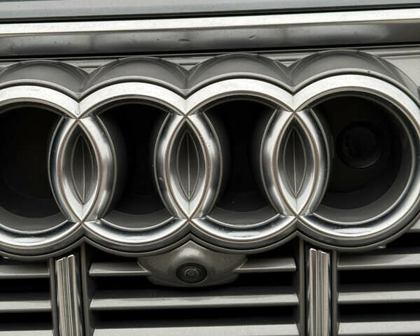 Серый Ауди E-Tron, объемом двигателя 0 л и пробегом 177 тыс. км за 27000 $, фото 8 на Automoto.ua