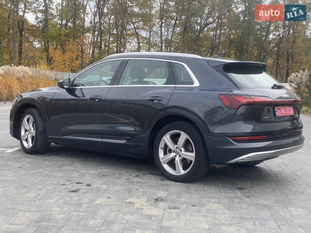 Ауди E-Tron 2020 в Луцке на Automoto.ua Серый Ауди E-Tron, объемом двигателя 0 л и пробегом 128 тыс. км за 25000 $, фото 3 на Automoto.ua