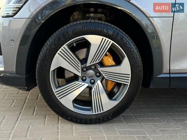 Серый Ауди E-Tron, объемом двигателя 0 л и пробегом 65 тыс. км за 35500 $, фото 7 на Automoto.ua