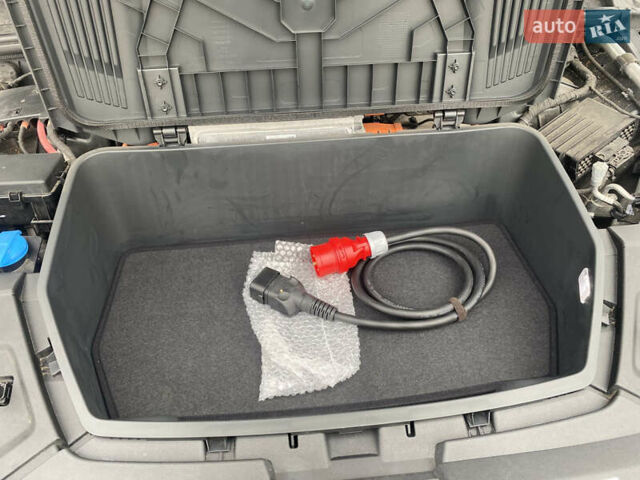 Ауди E-Tron 2020 в Луцке на Automoto.ua Серый Ауди E-Tron, объемом двигателя 0 л и пробегом 128 тыс. км за 25000 $, фото 20 на Automoto.ua