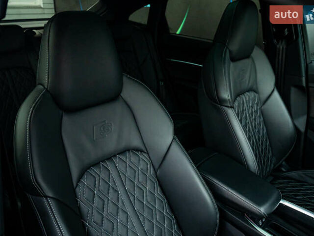 Сірий Ауді E-Tron, об'ємом двигуна 0 л та пробігом 82 тис. км за 39888 $, фото 59 на Automoto.ua