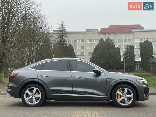 Серый Ауди E-Tron, объемом двигателя 0 л и пробегом 90 тыс. км за 34490 $, фото 3 на Automoto.ua