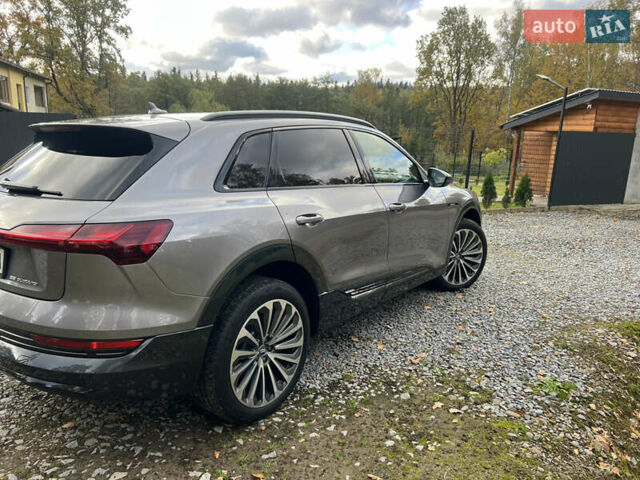 Серый Ауди E-Tron, объемом двигателя 0 л и пробегом 119 тыс. км за 35000 $, фото 9 на Automoto.ua
