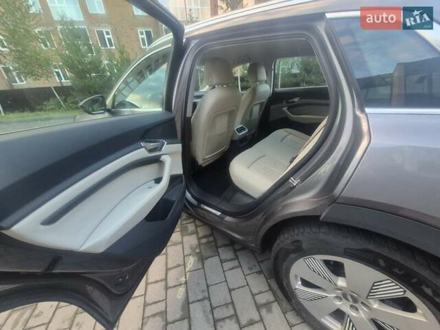 Ауди E-Tron 2020 в Хмельницком на Automoto.ua Серый Ауди E-Tron, объемом двигателя 0 л и пробегом 146 тыс. км за 22700 $, фото 54 на Automoto.ua