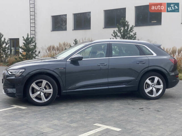 Ауди E-Tron 2020 в Луцке на Automoto.ua Серый Ауди E-Tron, объемом двигателя 0 л и пробегом 128 тыс. км за 25000 $, фото 2 на Automoto.ua