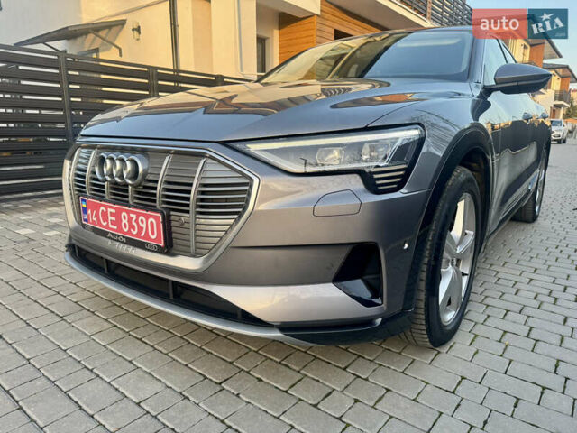 Сірий Ауді E-Tron, об'ємом двигуна 0 л та пробігом 143 тис. км за 27900 $, фото 13 на Automoto.ua