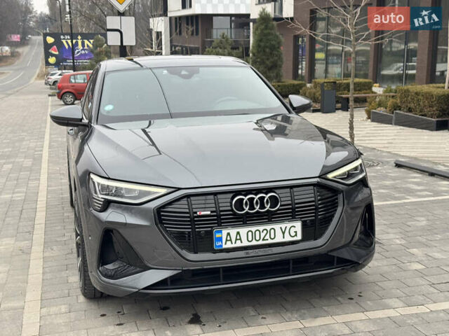 Сірий Ауді E-Tron, об'ємом двигуна 0 л та пробігом 140 тис. км за 33800 $, фото 15 на Automoto.ua