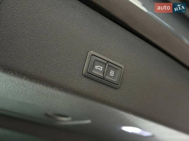 Серый Ауди E-Tron, объемом двигателя 0 л и пробегом 53 тыс. км за 37900 $, фото 40 на Automoto.ua