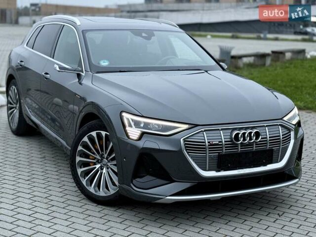 Серый Ауди E-Tron, объемом двигателя 0 л и пробегом 29 тыс. км за 38300 $, фото 4 на Automoto.ua