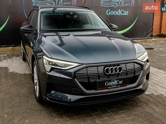 Сірий Ауді E-Tron, об'ємом двигуна 0 л та пробігом 154 тис. км за 25900 $, фото 7 на Automoto.ua