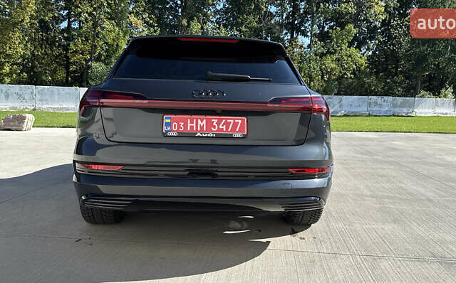 Серый Ауди E-Tron, объемом двигателя 0 л и пробегом 84 тыс. км за 33000 $, фото 19 на Automoto.ua