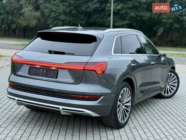 Серый Ауди E-Tron, объемом двигателя 0 л и пробегом 29 тыс. км за 38300 $, фото 7 на Automoto.ua