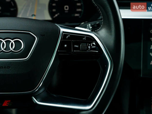 Сірий Ауді E-Tron, об'ємом двигуна 0 л та пробігом 82 тис. км за 39888 $, фото 86 на Automoto.ua