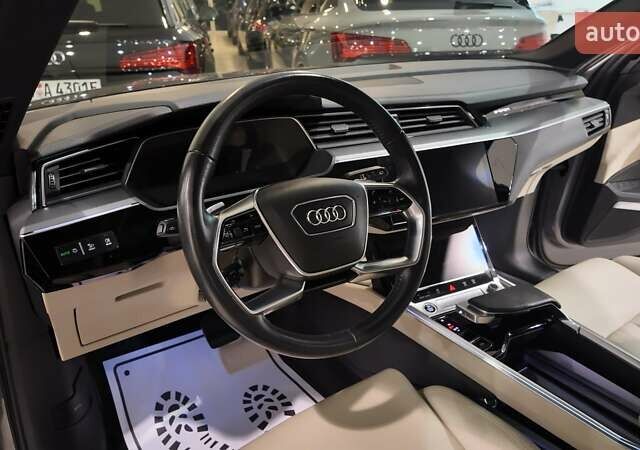 Серый Ауди E-Tron, объемом двигателя 0 л и пробегом 144 тыс. км за 29700 $, фото 14 на Automoto.ua