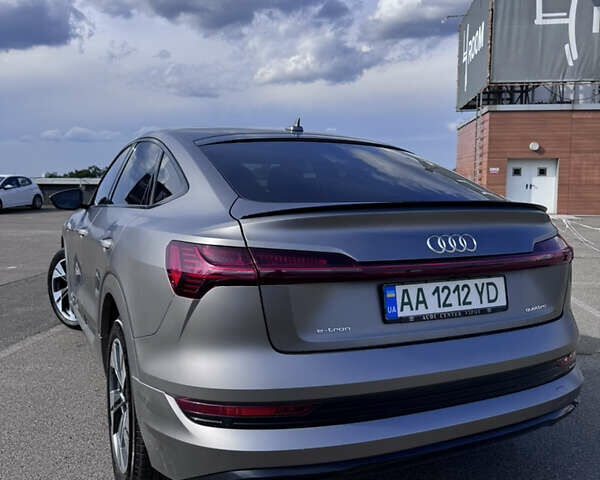 Серый Ауди E-Tron, объемом двигателя 0 л и пробегом 34 тыс. км за 43000 $, фото 4 на Automoto.ua