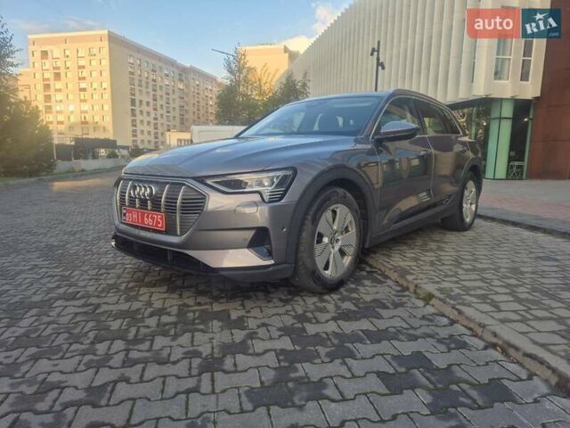 Ауди E-Tron 2020 в Хмельницком на Automoto.ua Серый Ауди E-Tron, объемом двигателя 0 л и пробегом 146 тыс. км за 22700 $, фото 13 на Automoto.ua
