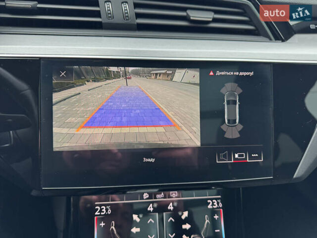 Серый Ауди E-Tron, объемом двигателя 0 л и пробегом 140 тыс. км за 32100 $, фото 38 на Automoto.ua