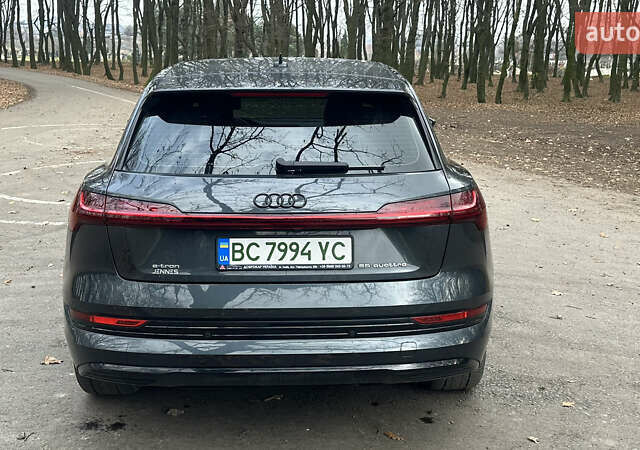 Сірий Ауді E-Tron, об'ємом двигуна 0 л та пробігом 83 тис. км за 29700 $, фото 5 на Automoto.ua