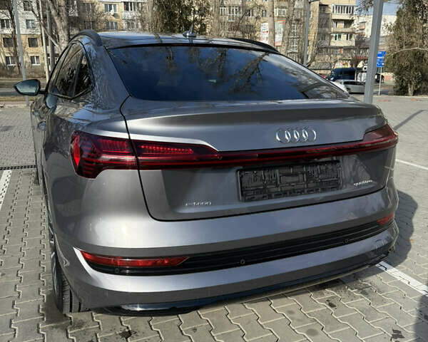 Серый Ауди E-Tron, объемом двигателя 0 л и пробегом 145 тыс. км за 37500 $, фото 17 на Automoto.ua